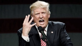 "Trump ha creado en Washington un pantano de corrupción, es como una especie de dictador de pacotilla", asegura Chomsky. "Trump ha creado en Washington un pantano de corrupción, es como una especie de dictador de pacotilla", asegura Chomsky.