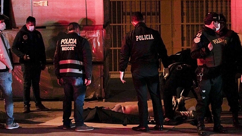 La fiscalía dice la puerta de salida que estuvo cerrada durante todo el operativo La fiscalía dice la puerta de salida que estuvo cerrada durante todo el operativo