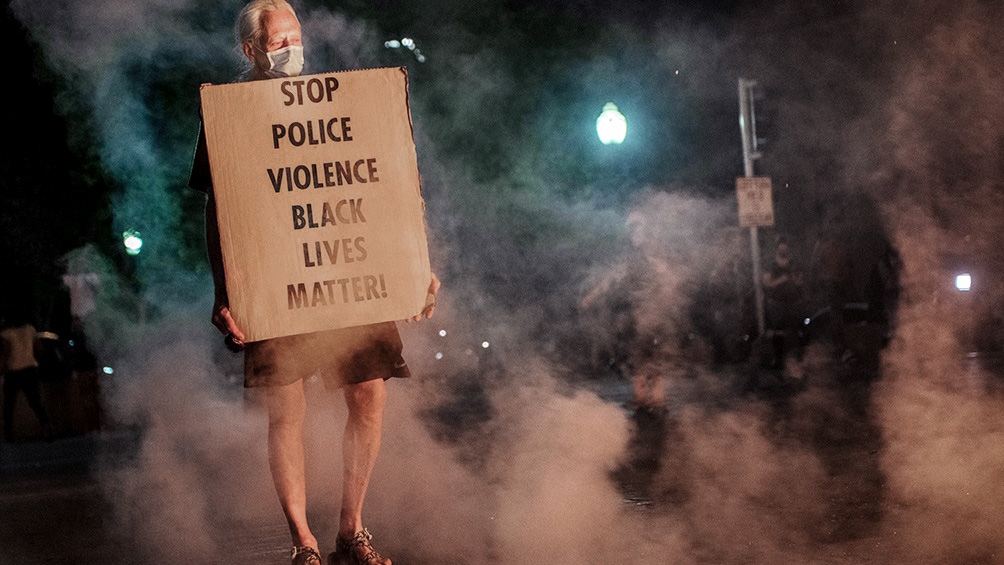 La tensiones y las marchas antirracistas se multiplican en Estados Unidos por los actos de violencia. La tensiones y las marchas antirracistas se multiplican en Estados Unidos por los actos de violencia.