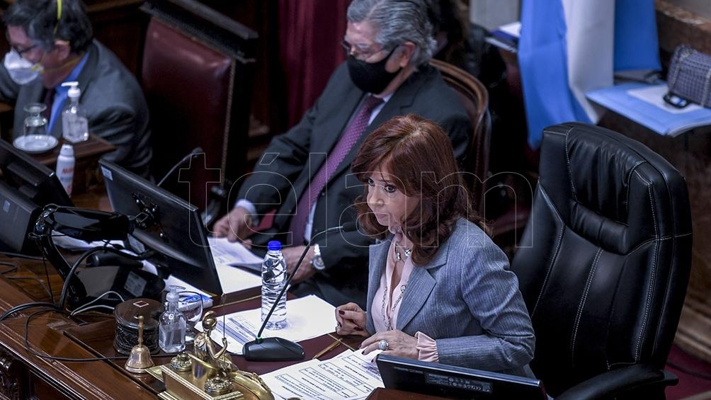 Cristina Kirchner, en el inicio de la sesión Cristina Kirchner, en el inicio de la sesión