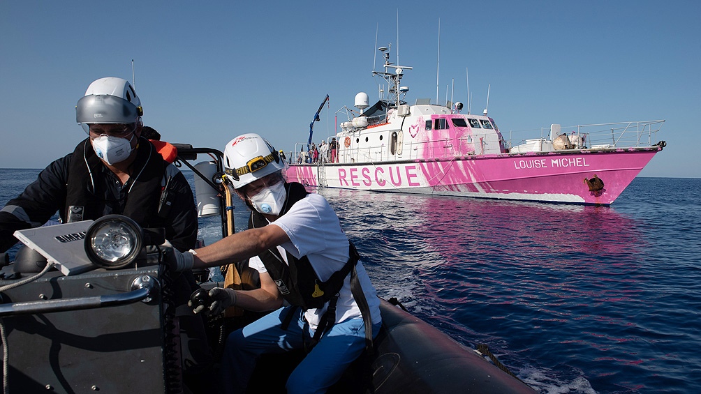 El artista compró un barco para rescatar a migrantes porque las autoridades europeas ignoran los pedidos de auxilio El artista compró un barco para rescatar a migrantes porque las autoridades europeas ignoran los pedidos de auxilio