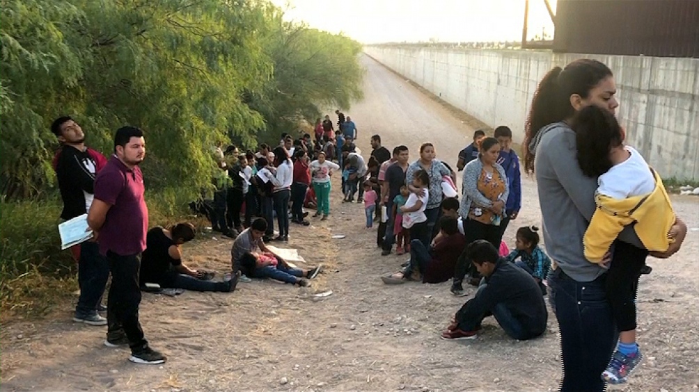 La Justicia avaló y Trump podrá cerrar el programa que protege 400.000 migrantes La Justicia avaló y Trump podrá cerrar el programa que protege 400.000 migrantes