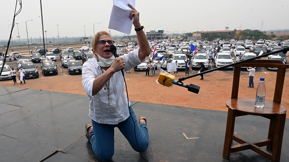 Mirta Denis, la hermana del ex vicepresidente participò de una caravana pidiendo su liberación. Mirta Denis, la hermana del ex vicepresidente participò de una caravana pidiendo su liberación.
