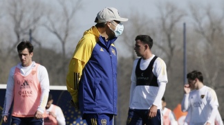 Russo volverá al banco. Russo volverá al banco.