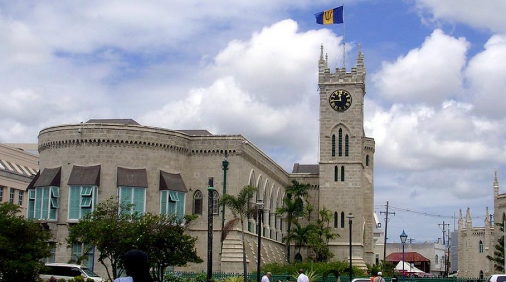 Barbados planea destituir a la reina Isabel como jefa de Estado y convertirse en República Barbados planea destituir a la reina Isabel como jefa de Estado y convertirse en República