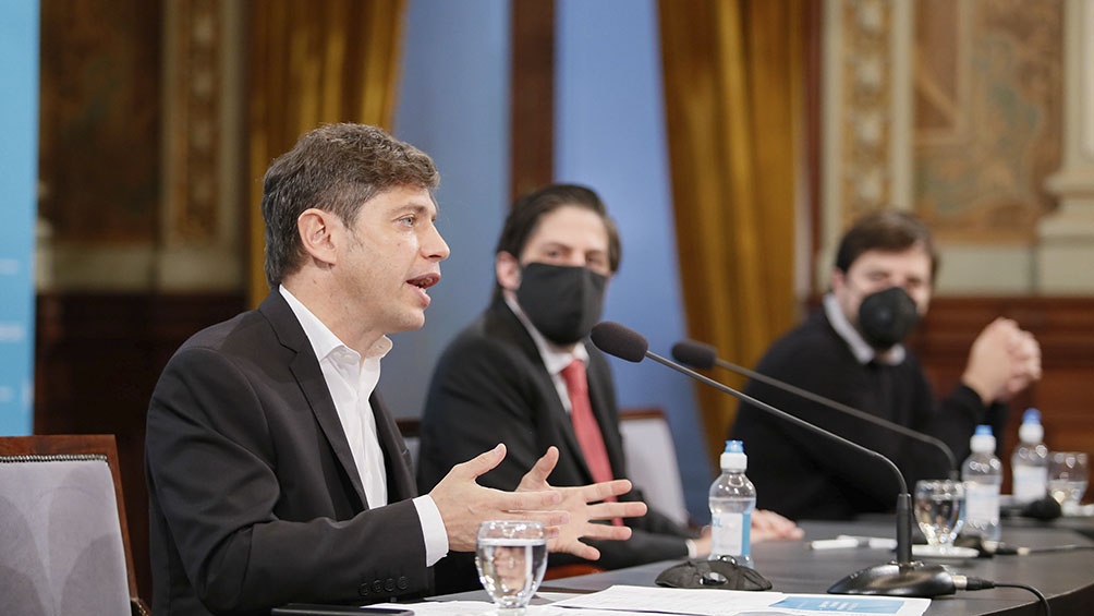 "No funciona llevar a chicos a las escuelas o a las plazas en zonas de altas circulación del virus", dijo el gobernador. "No funciona llevar a chicos a las escuelas o a las plazas en zonas de altas circulación del virus", dijo el gobernador.