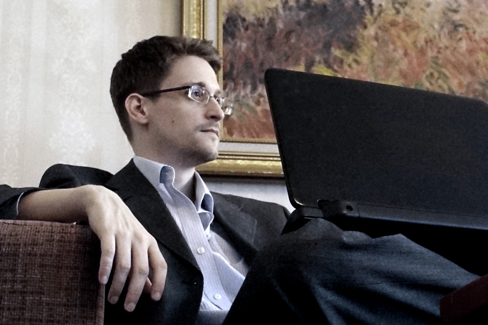 EE.UU. reclama un supuesto acuerdo a Snowden por "Vigilancia Permanente" EE.UU. reclama un supuesto acuerdo a Snowden por "Vigilancia Permanente"