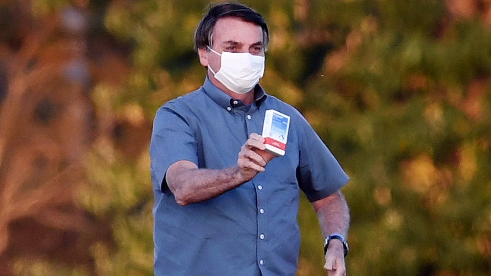 Jair Bolsonaro, que contrajo el coronavirus, minimiza la gravedad de la enfermedad e impulsa el retorno a la normalidad. Jair Bolsonaro, que contrajo el coronavirus, minimiza la gravedad de la enfermedad e impulsa el retorno a la normalidad.