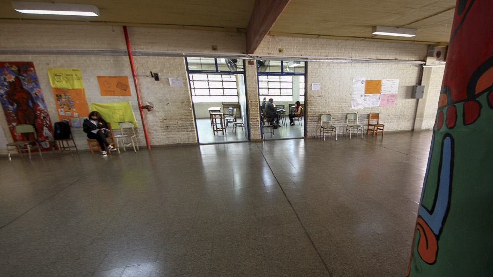 El regreso a clases "progresivo, parcial y escalonado" en localidades con "riesgo bajo" de contagio El regreso a clases "progresivo, parcial y escalonado" en localidades con "riesgo bajo" de contagio