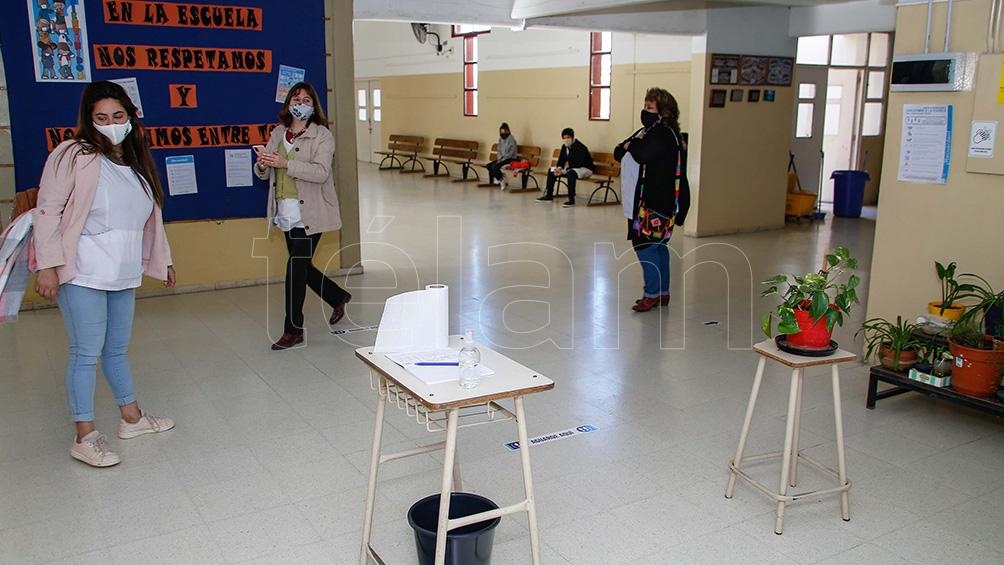 El 2 de julio las 24 jurisdicciones consensuaron el protocolo marco para el regreso seguro a las aulas. El 2 de julio las 24 jurisdicciones consensuaron el protocolo marco para el regreso seguro a las aulas.