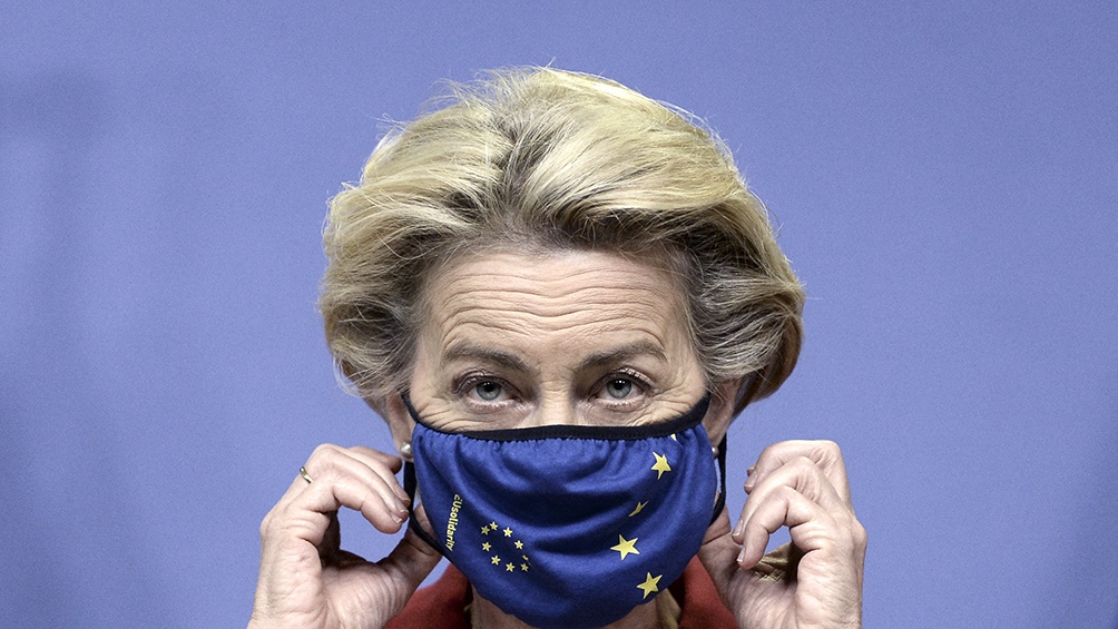 Von der Leyen es la segunda figura del primer escalón de la UE a someterse a una cuarentena Von der Leyen es la segunda figura del primer escalón de la UE a someterse a una cuarentena