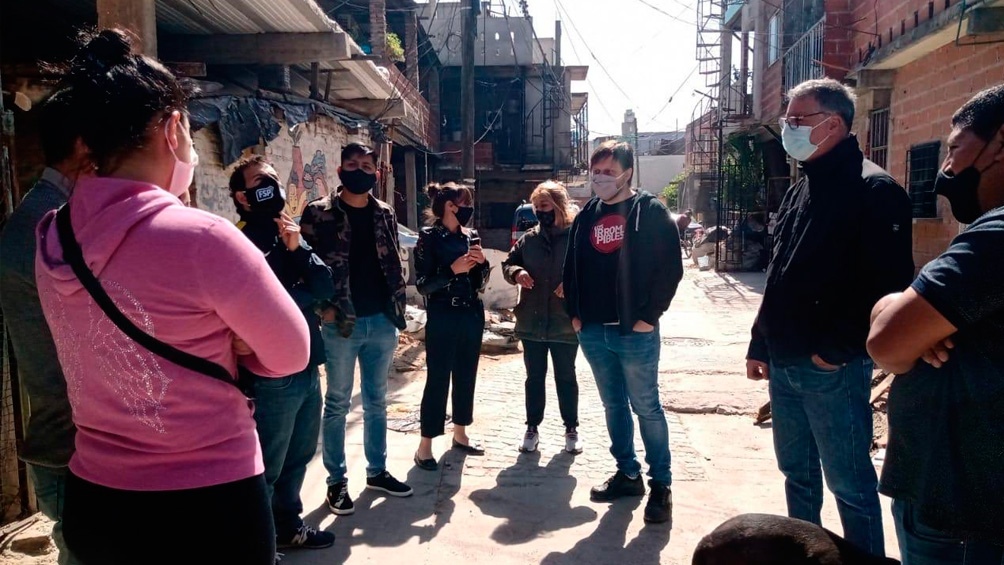 Reclamo de obras en el barrio Carlos Mugica Reclamo de obras en el barrio Carlos Mugica
