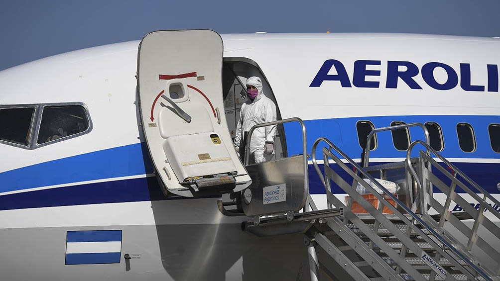Las actividades aéreas y terrestres quedaron restringidas a partir del 20 de marzo. Las actividades aéreas y terrestres quedaron restringidas a partir del 20 de marzo.