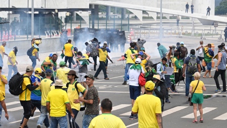 La Policía de Brasil lanzó un operativo contra Bolsonaro y sus exministros